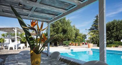 Villa with Pool in Puglia for 8 people