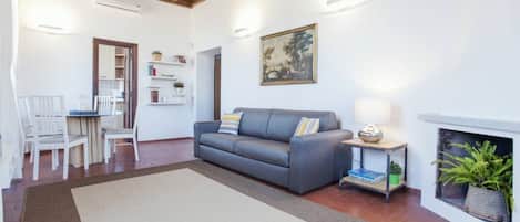 TV, DVD player, stereo