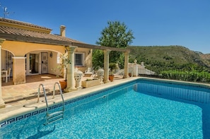 Pool - Promana - Villa Atenea, Moraira (El Portet) Pool, AirCon, WiFi (Moraira)