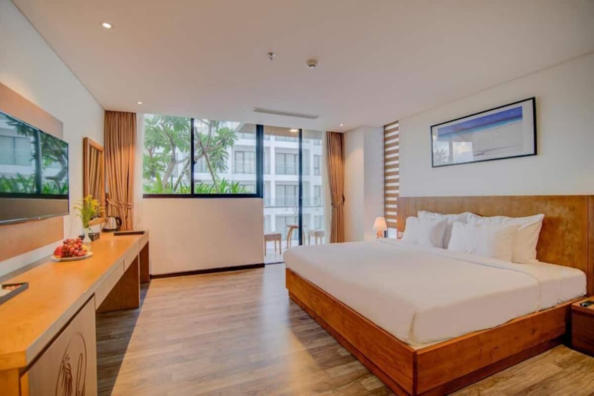 Ropa de cama de alta calidad, camas con pillow-top y minibar 