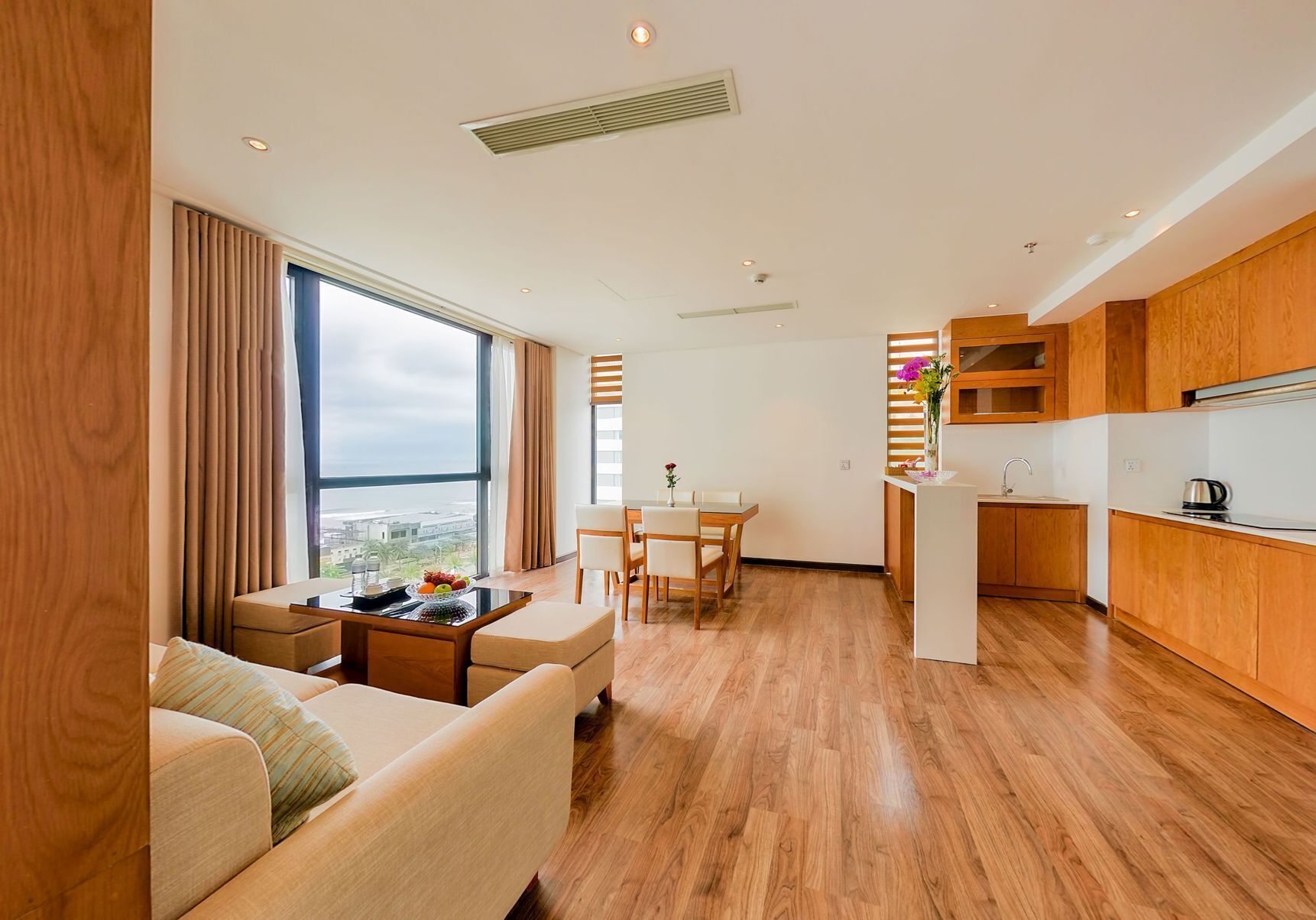 Living area | Flat-screen TV