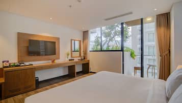 Phòng đôi hoặc 2 giường đơn Deluxe, ban công, quang cảnh thành phố | Quang cảnh từ phòng