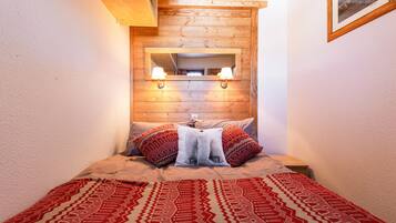 Fer et planche Ă repasser, Wi-Fi gratuit, draps fournis