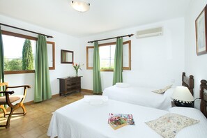 5 camere, ferro/asse da stiro, Wi-Fi gratuito, lenzuola