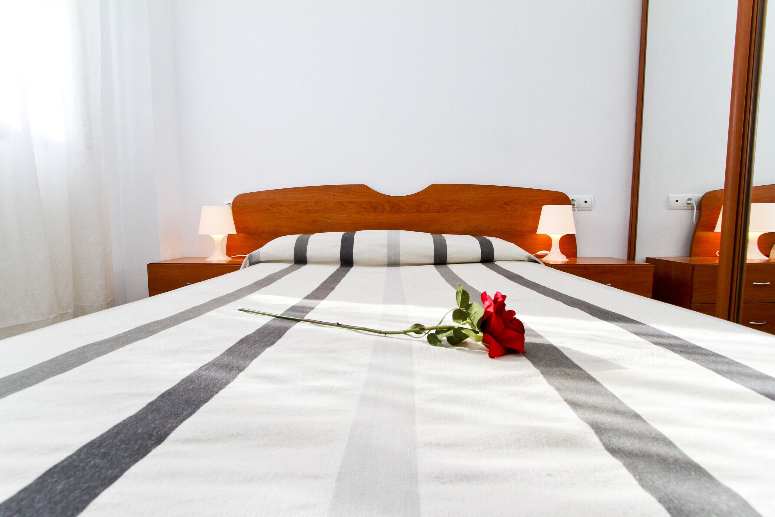 1 chambre, fer et planche à repasser, Wi-Fi gratuit, draps fournis