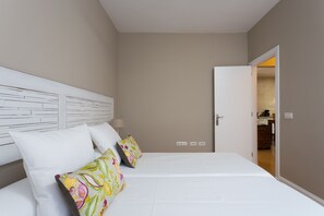 1 bedroom, in-room safe, iron/ironing board, free WiFi