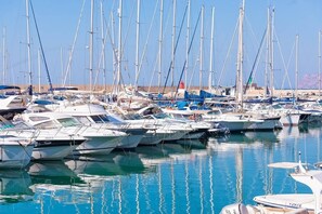 Marina/club náutico