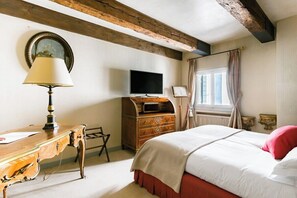 2 室のベッドルーム、アイロン / アイロン台、WiFi、ベッドシーツ