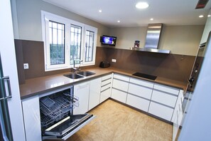 Fridge, microwave, oven, dishwasher