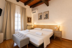 4 habitaciones, tabla de planchar con plancha y wifi gratis 