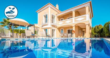 Villa with Heatable Pool and BBQ in Albufeira