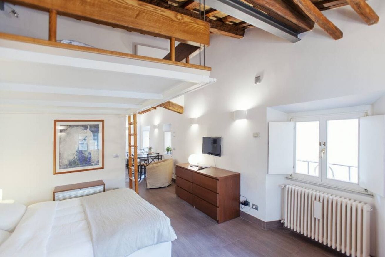 1 slaapkamer, een strijkplank/strijkijzer, gratis wifi, beddengoed