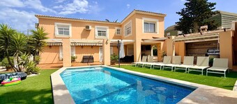 VILLA BENIDORM LEVANTE BEACH BLUELINE R002