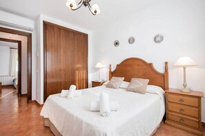 5 室のベッドルーム、WiFi、ベッドシーツ