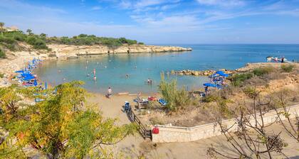 Villa Irina - Charming Kapparis Getaway