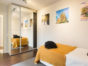 3 chambres, coffres-forts dans les chambres, fer et planche Ă repasser