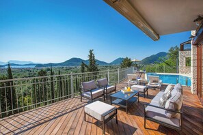 Terrace/patio - Villa Rachi - Four Bedroom Villa, Sleeps 8 (Rachi)