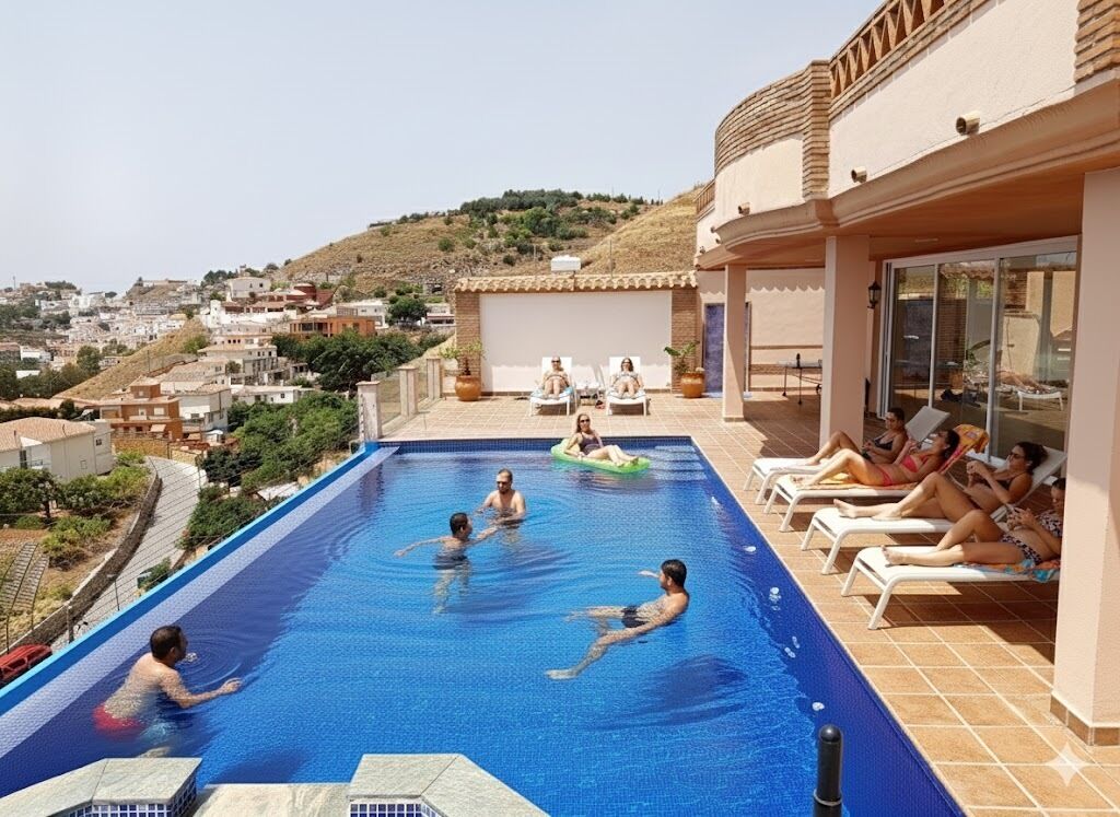 Utomhuspool och uppvärmd pool