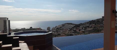 Piscina externa, piscina aquecida