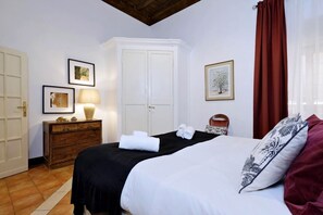 2 Schlafzimmer, Bügeleisen/Bügelbrett, kostenloses WLAN, Bettwäsche