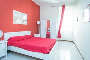 2 bedrooms, iron/ironing board, travel cot, free WiFi - Holiday home "Vatican 2 steps" (Roma)