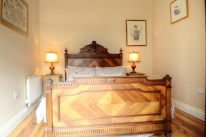 3 habitaciones, tabla de planchar con plancha y wifi gratis