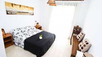 2 chambres, fer et planche Ă repasser, Wi-Fi gratuit, draps fournis