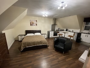 Unclassified image, 3 of 38, button - LUXURY BLUEWATER HOLIDAY HOME  (Dartford)