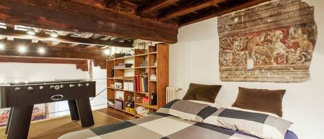 1 camera, ferro/asse da stiro, Wi-Fi gratuito, lenzuola