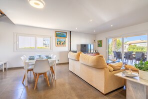 TV, table tennis - Bellavista - with private swimming pool (Cala Blava)