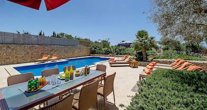 The Olives Holiday Home