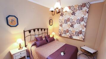 2 makuuhuonetta, silitysrauta/-lauta, ilmainen Wi-Fi, vuodevaatteet