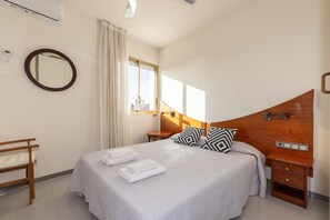 3 quartos, ferros/tábuas de passar roupa, Wi-Fi de cortesia
