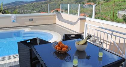 Tranquil villa with pool in Calheta | ArcoView