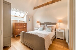 2 Schlafzimmer, Bügeleisen/Bügelbrett, Reisekinderbett, Internetzugang