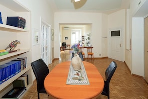 Interior - Domus Costanza - Bright and elegant apartment in Piazza Verbano. (Roma)
