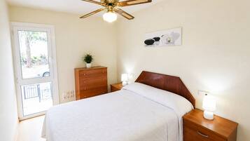 1 Schlafzimmer, Bügeleisen/Bügelbrett, kostenloses WLAN, Bettwäsche