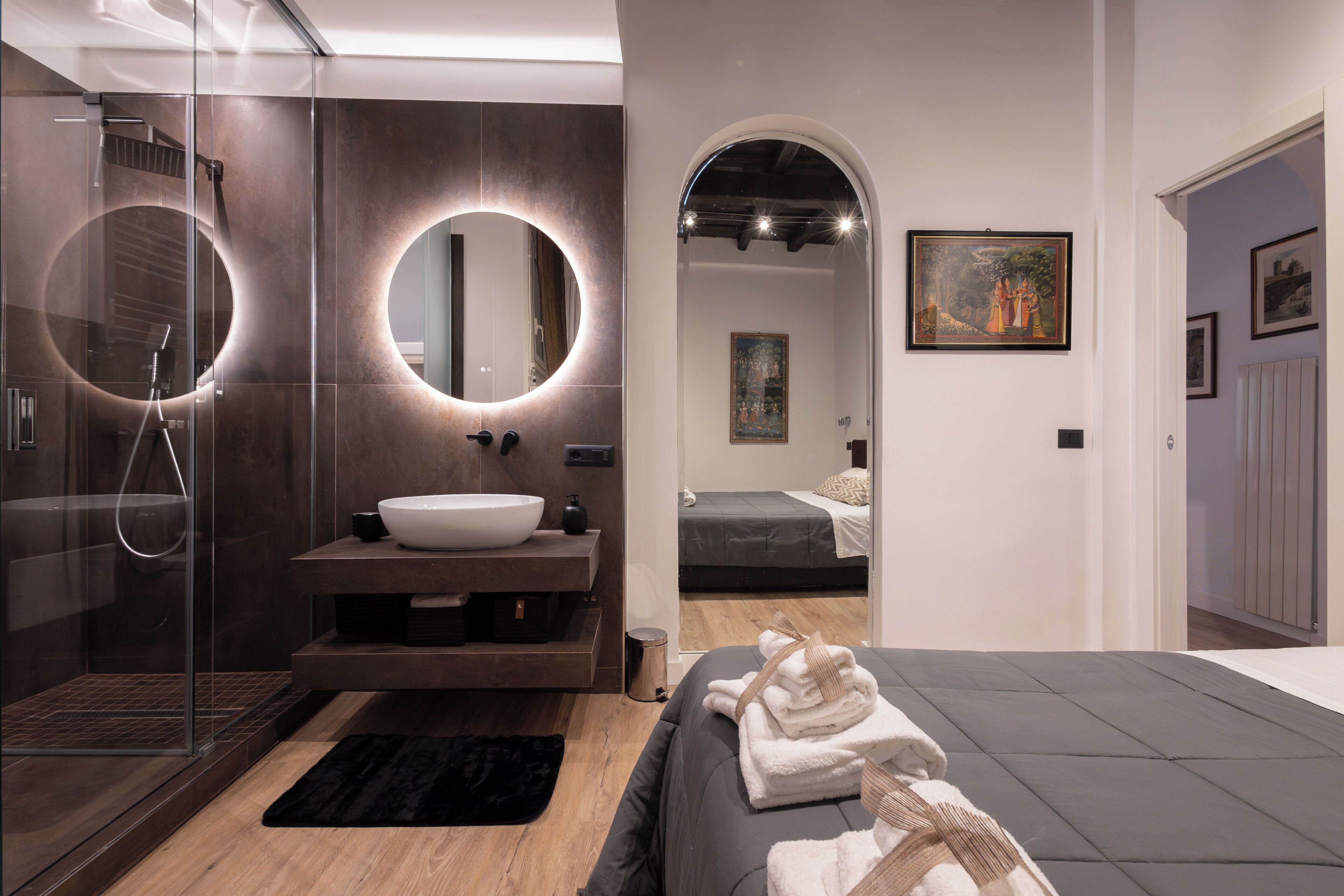 Doccia, asciugacapelli, bidet, asciugamani