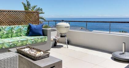 Jumeirah Blue - Four Bedroom House, Sleeps 8