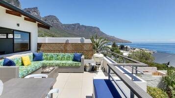 Apartment | Terrace/patio