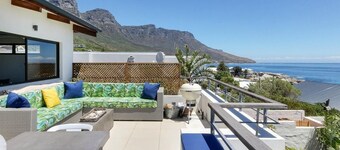 Jumeirah Blue - Four Bedroom House, Sleeps 8