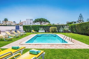 Pool - Villa Charlota - Four Bedroom Villa, Sleeps 8 (Albufeira)