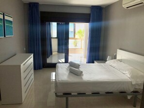 4 bedrooms, free WiFi, bed sheets