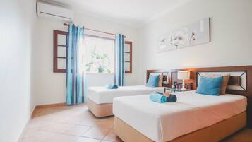 4 bedrooms, in-room safe, iron/ironing board, free WiFi