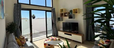 TV, DVD player