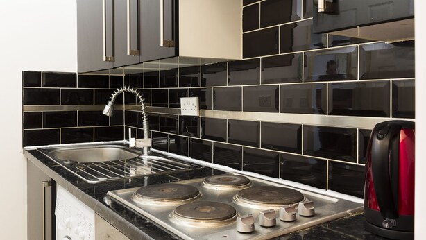City Apartment, City View | Private kitchen - Brick Lane Flats (London)