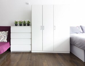 City Apartment, City View | Iron/ironing board, free WiFi, bed sheets - Brick Lane Flats (London)