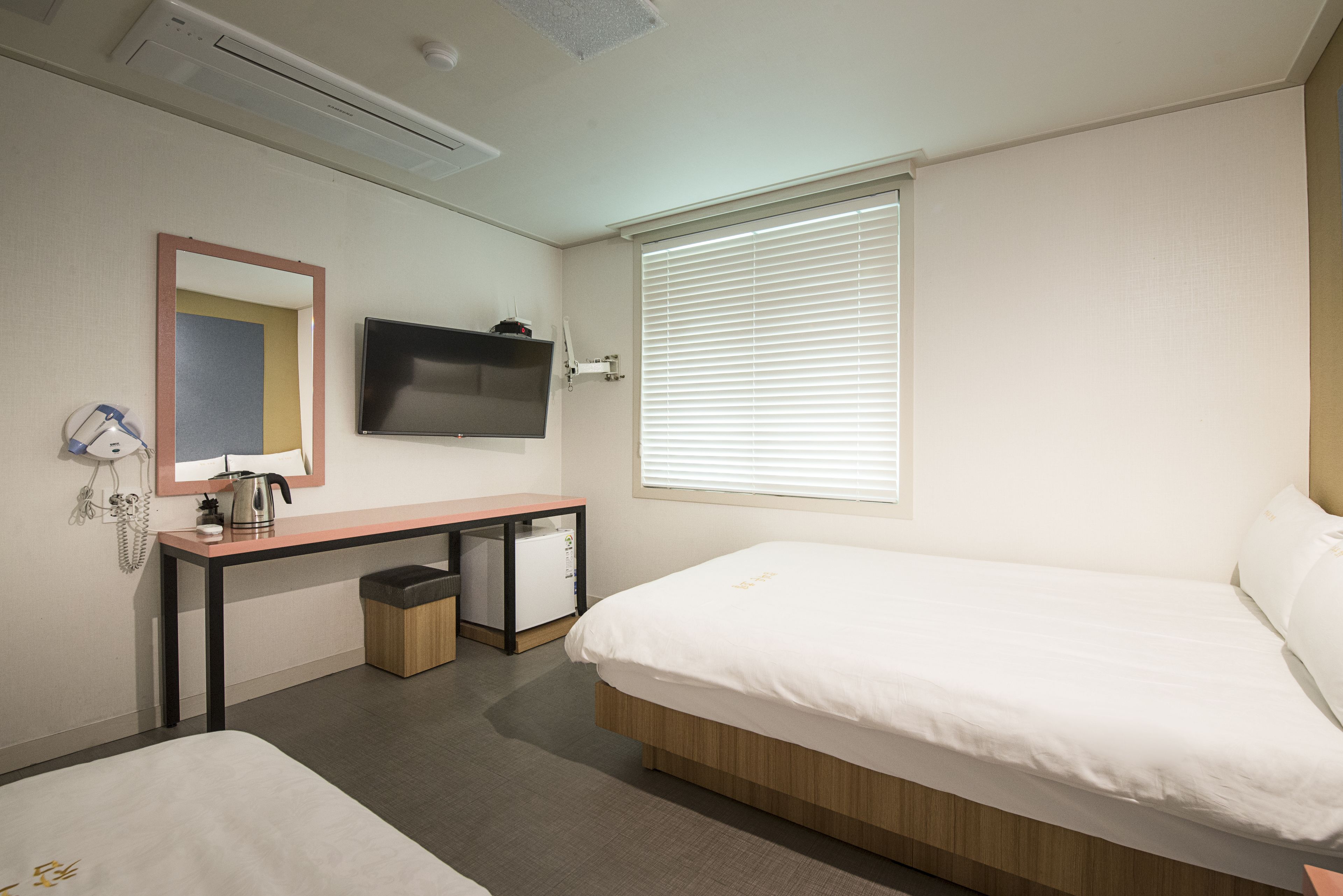 Photo - Champion Hotel