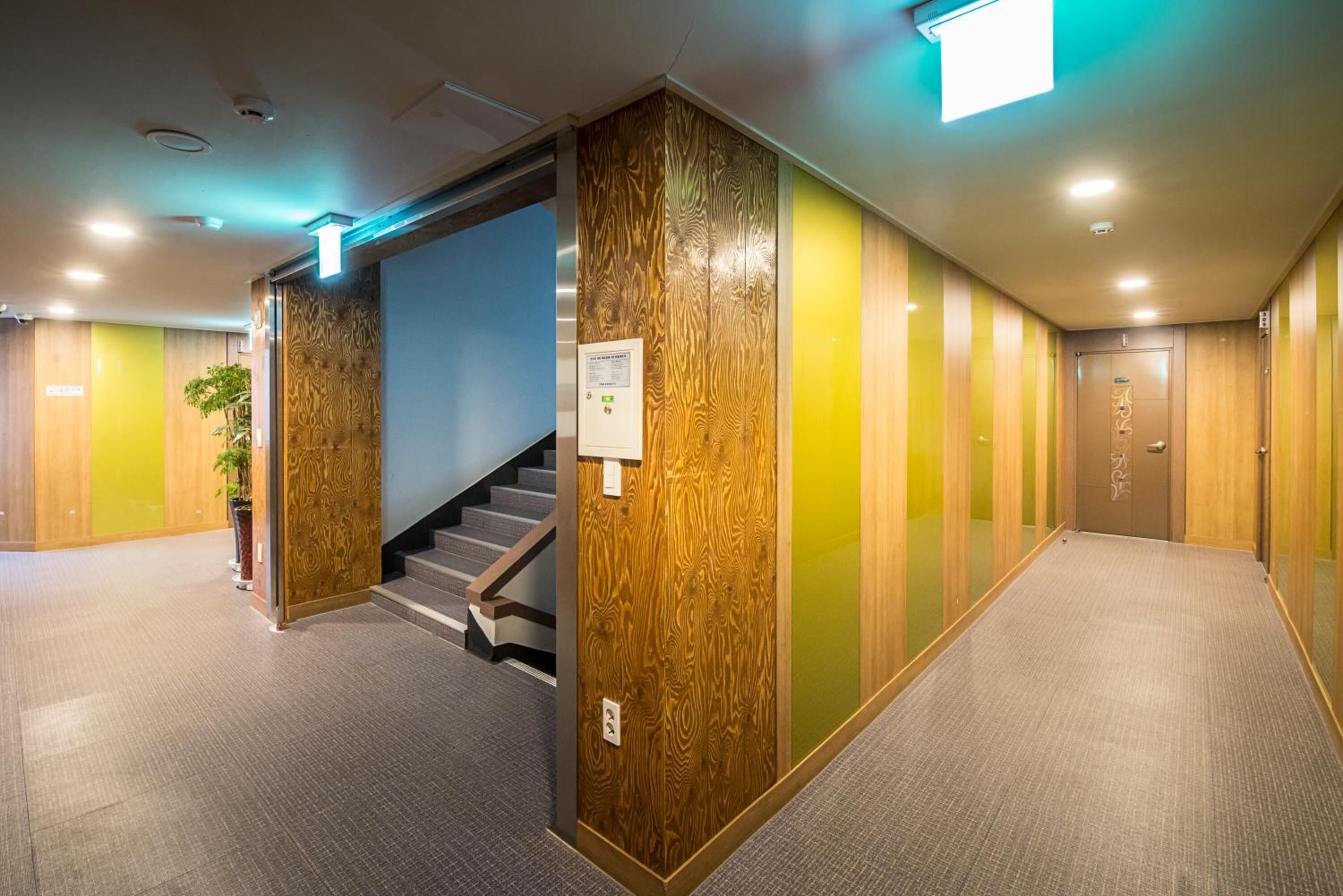 Photo - Champion Hotel