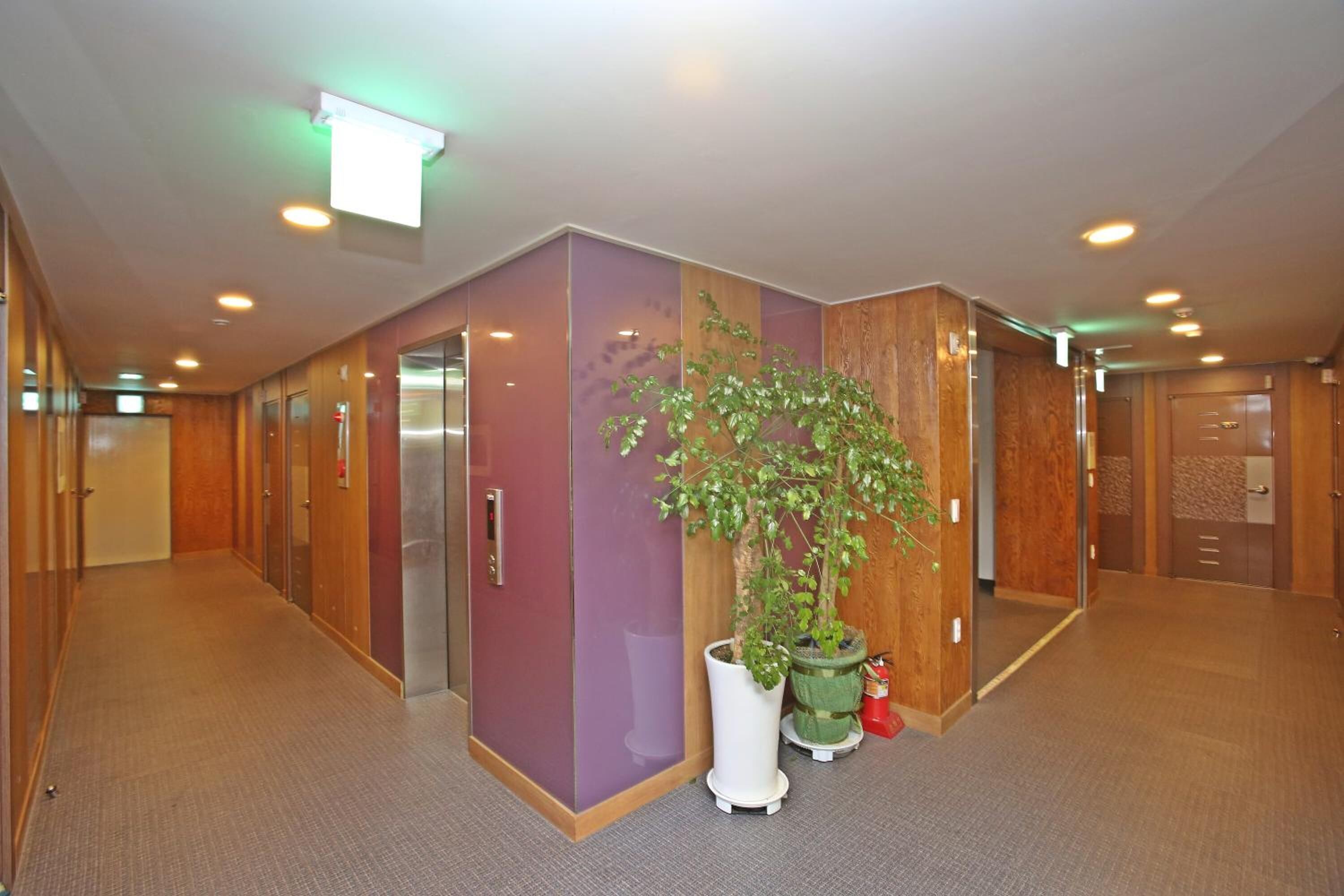 Photo - Champion Hotel